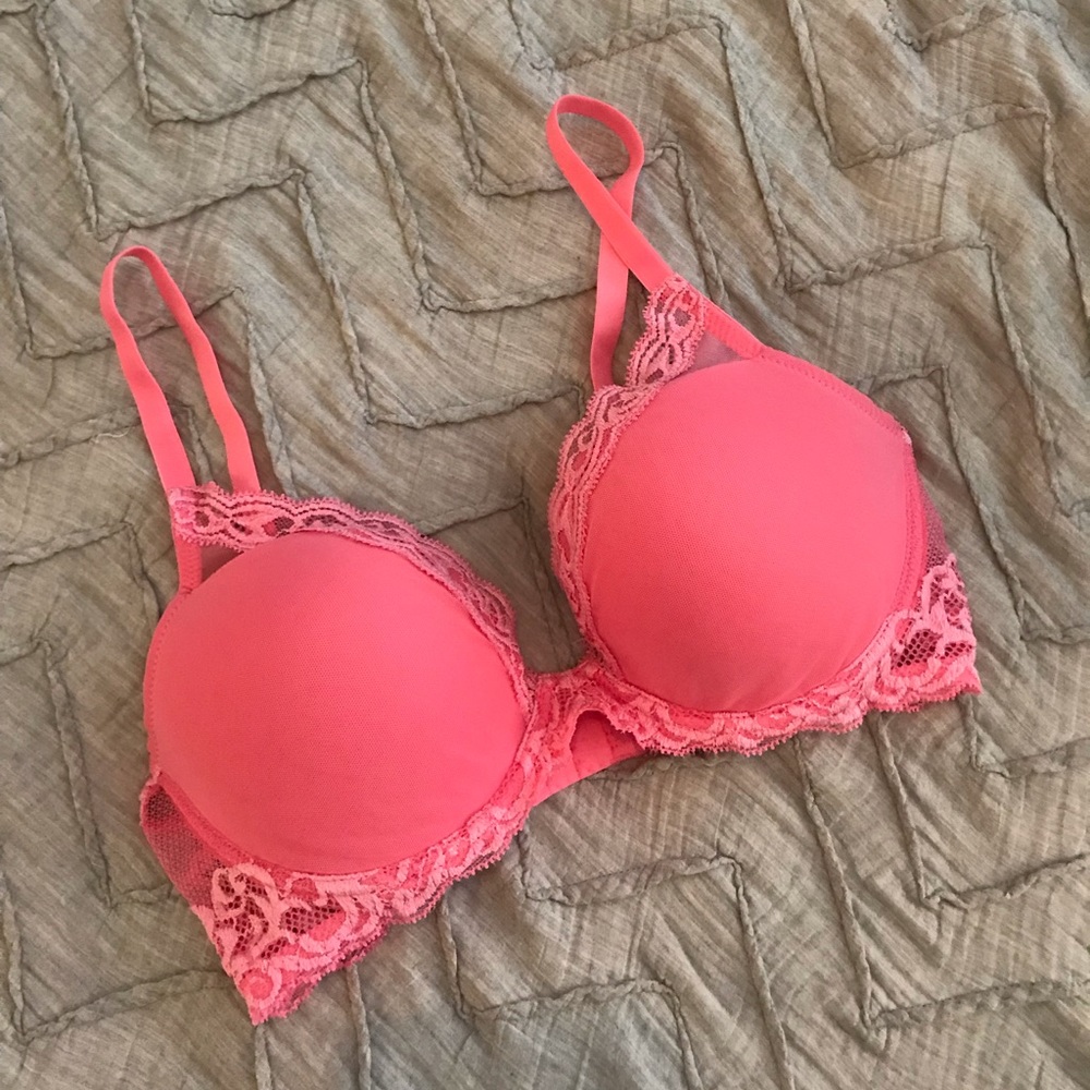 Natori feathers underwire contour bra